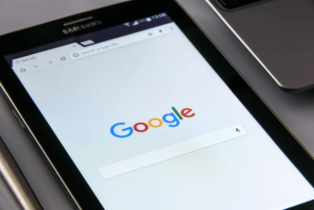 Como Aparecer no Google: 4 Formas de Colocar Sua Empresa em Destaque